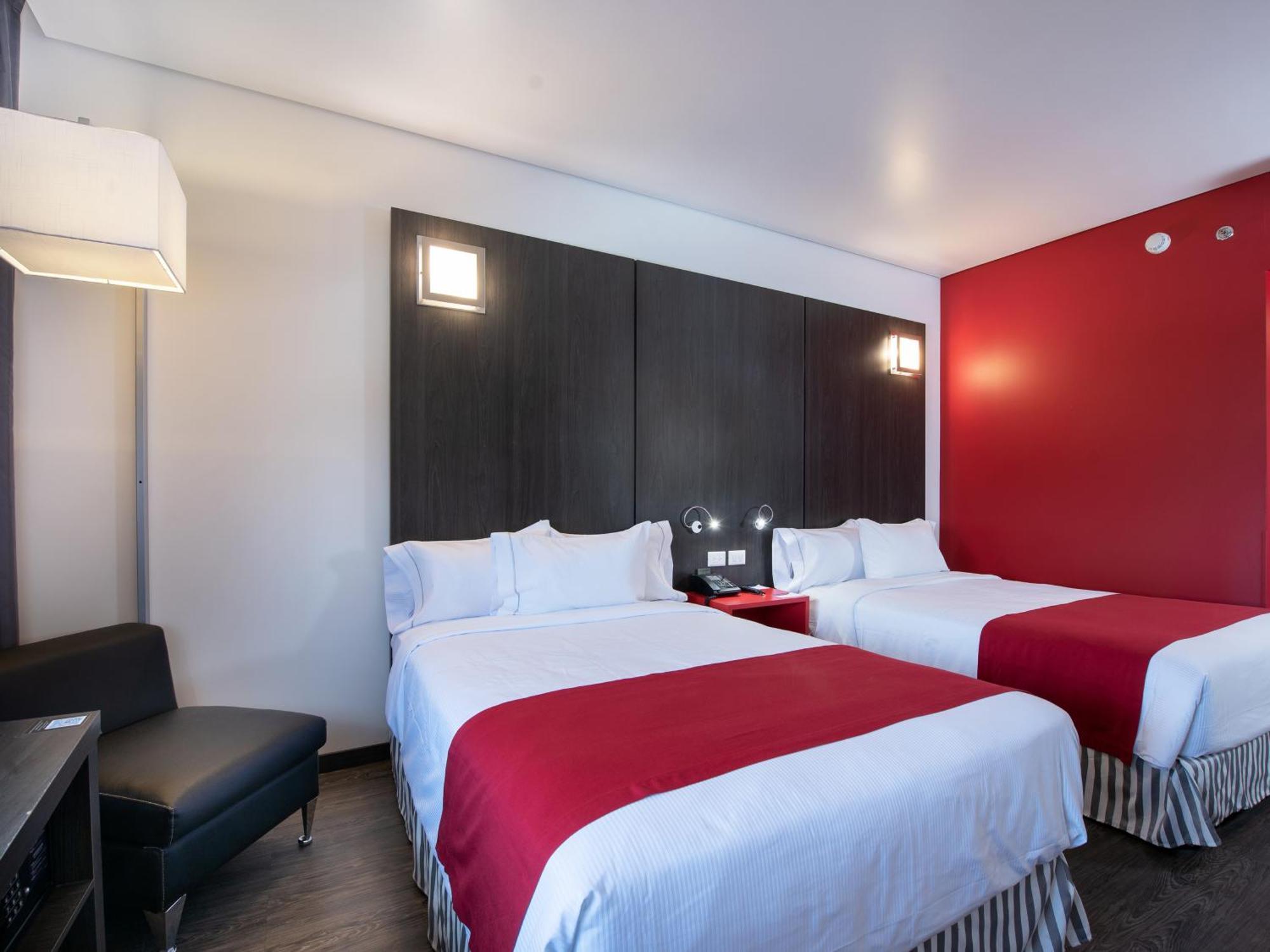 Ramada Encore By Wyndham Aguascalientes Exterior photo