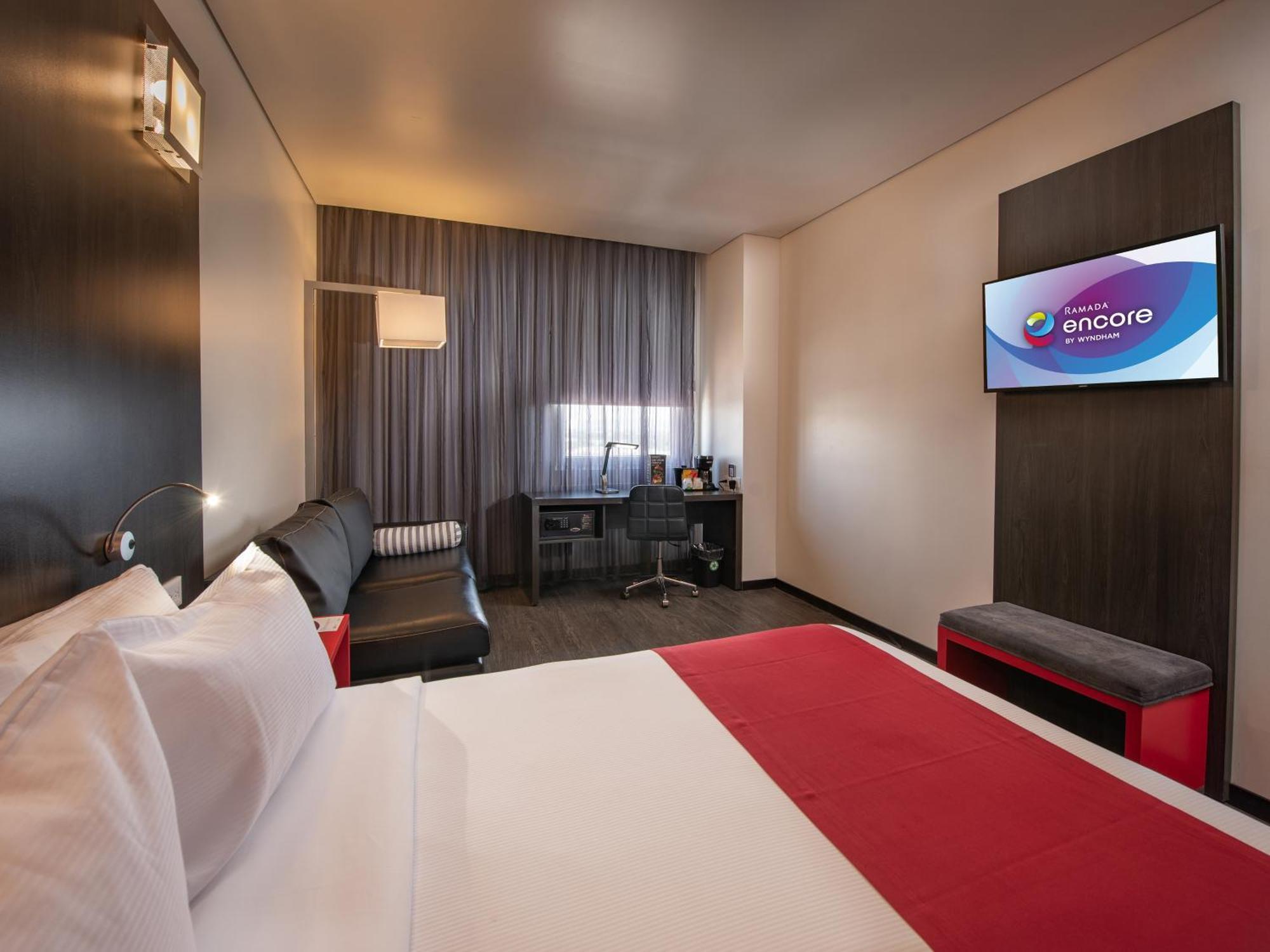 Ramada Encore By Wyndham Aguascalientes Exterior photo